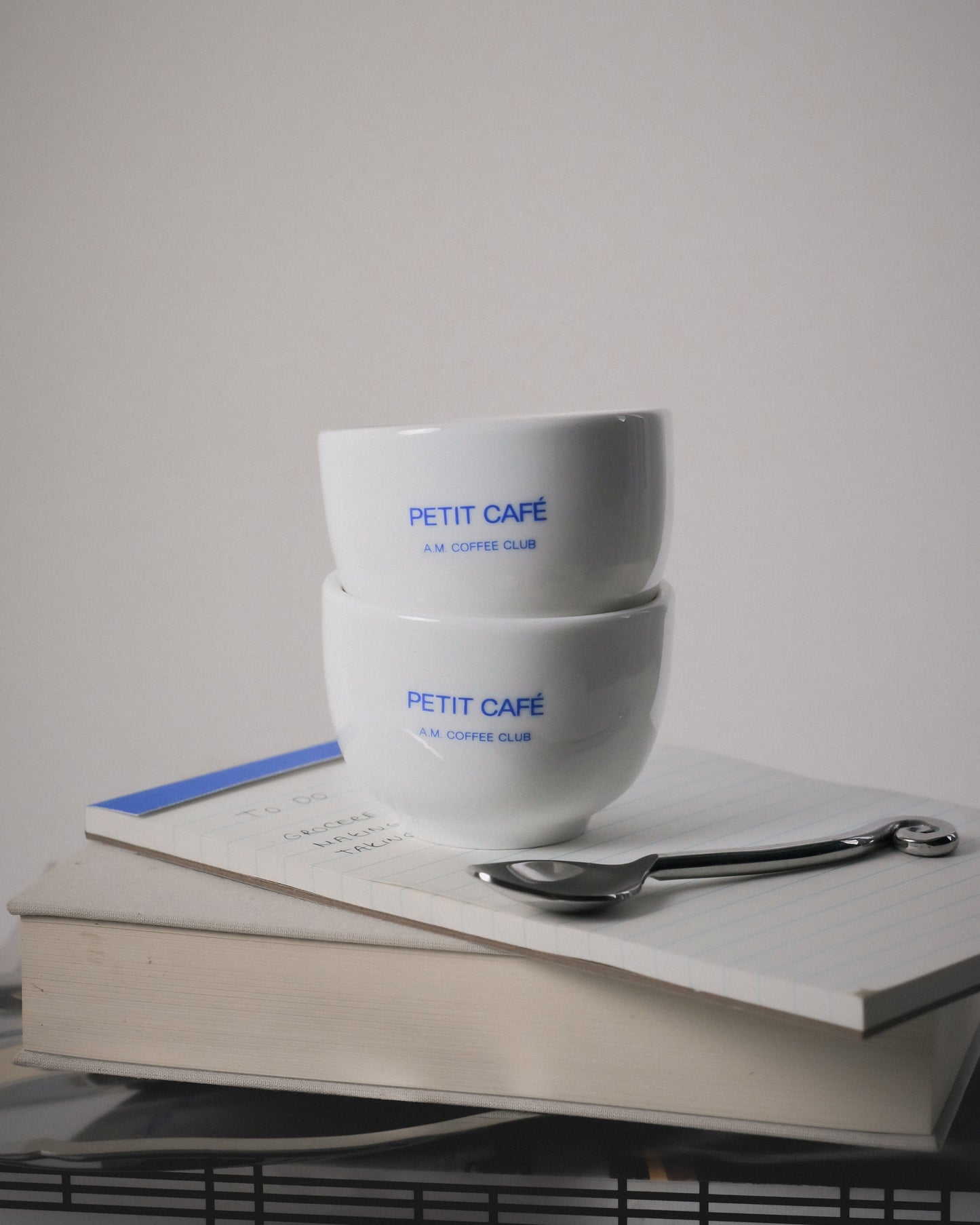 Petit café cup